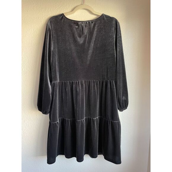 NWT Gap Women's Velvet Tiered Mini Dress with 3/4 Sleeves in Black Size M - Picture 5 of 11